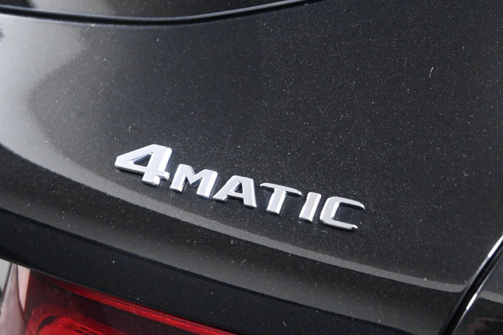 Certified Used 2021 Black Mercedes-Benz GLC 300 image 40