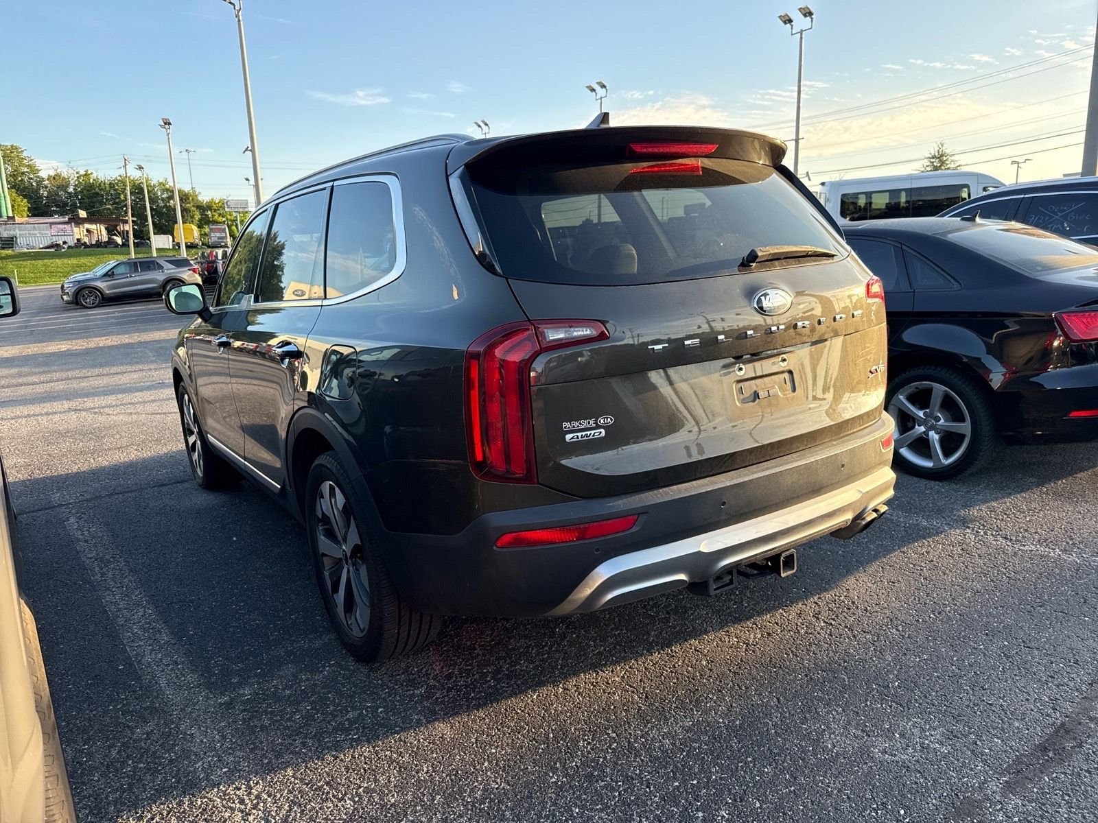 Used 2020 Moss Green Kia S image 3