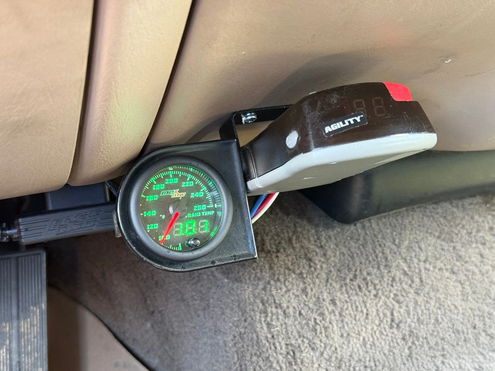 Used 1999 Green Ford  image 24
