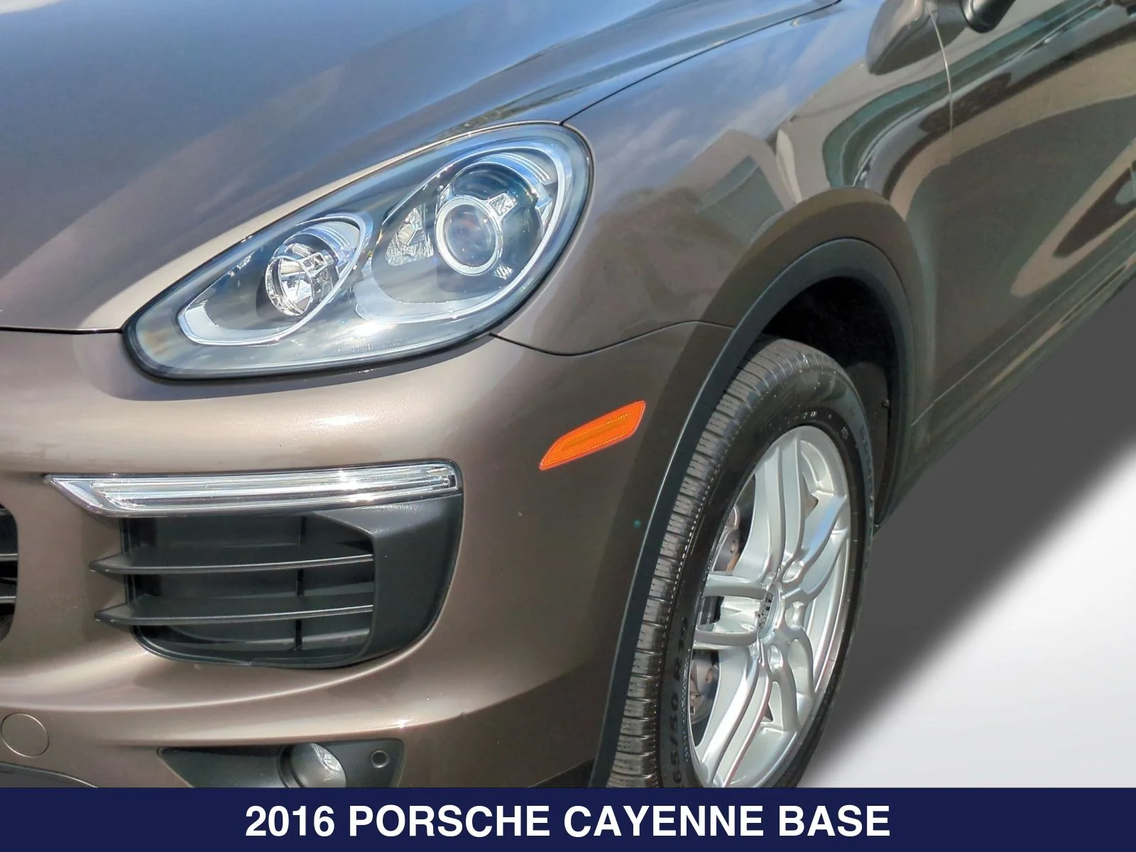 Used 2016 Brown Porsche Base image 10