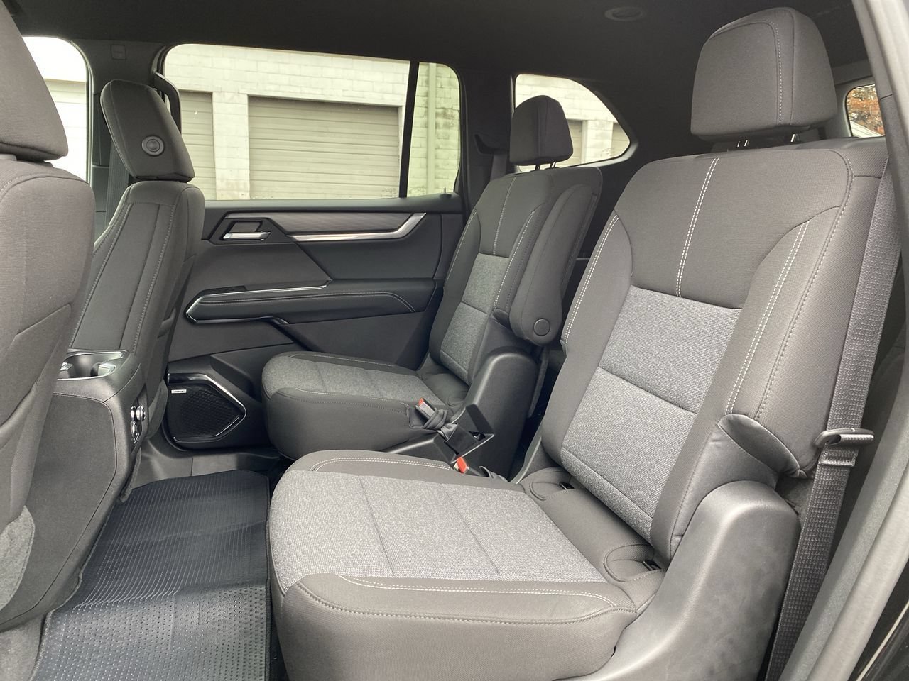 Used 2026 Ebony Twilight Metallic GMC Elevation image 21