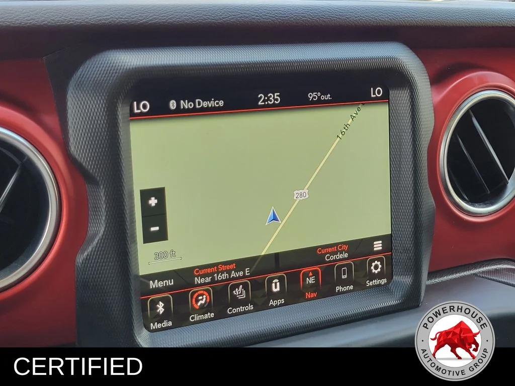 Used 2022 White Jeep Rubicon image 23