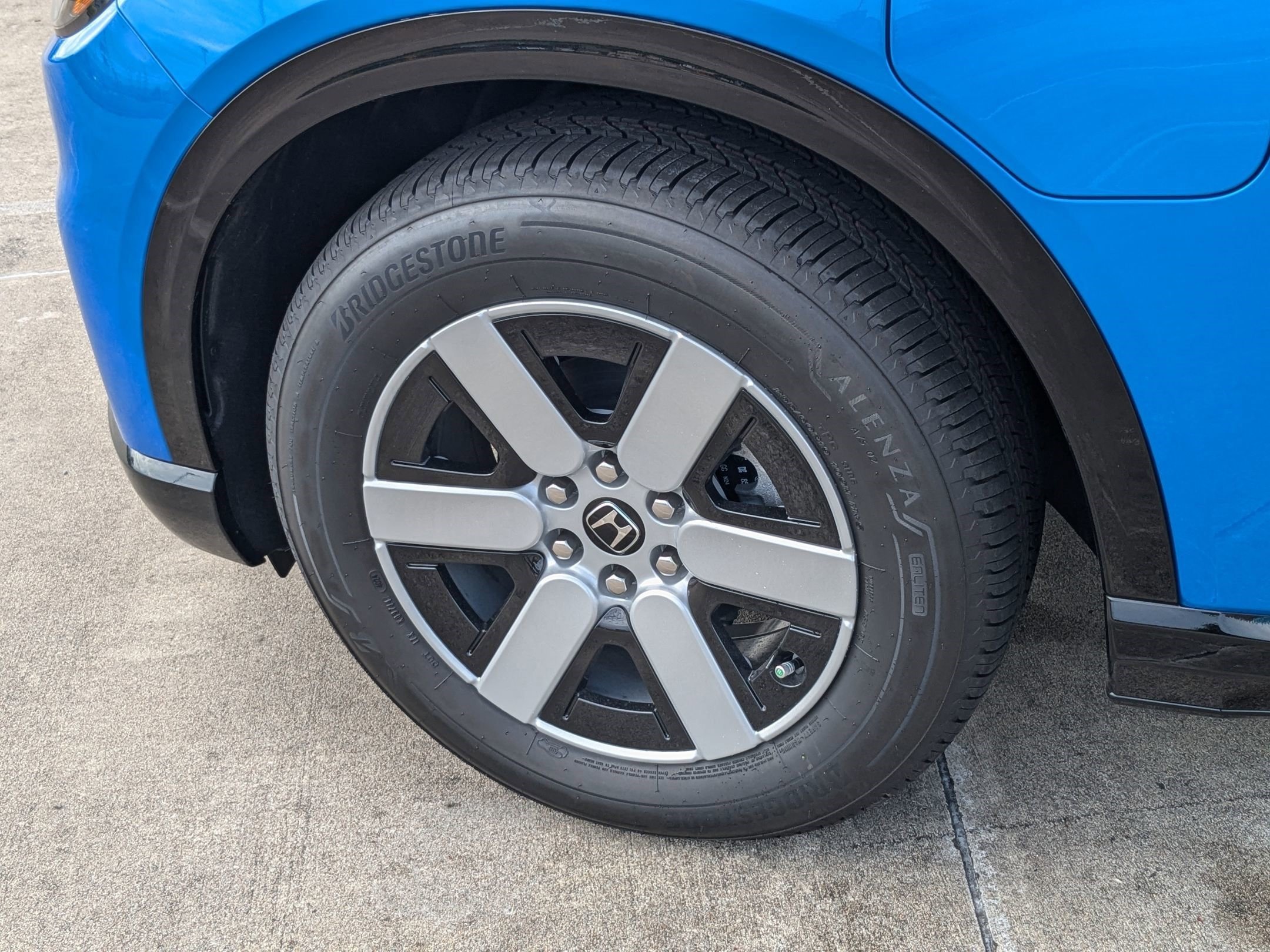 New 2026 Pacific Blue Metallic Honda Touring image 8