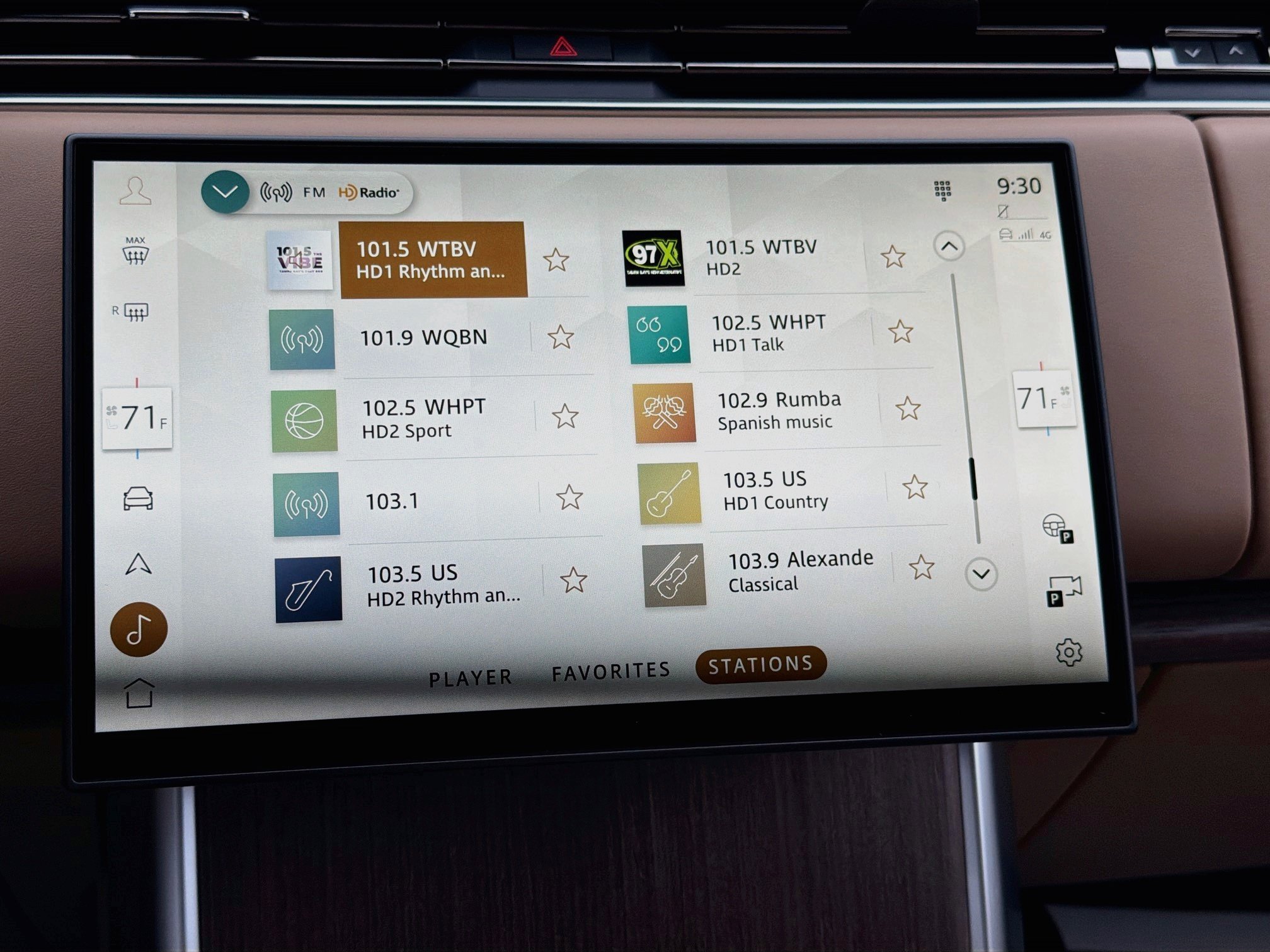 New 2027 British Racing Green LAND ROVER SE image 32