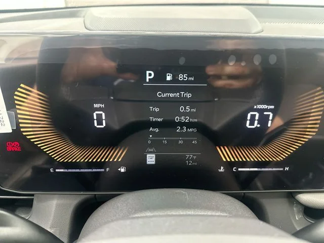 New 2027 Snow White Pearl Kia LX image 11