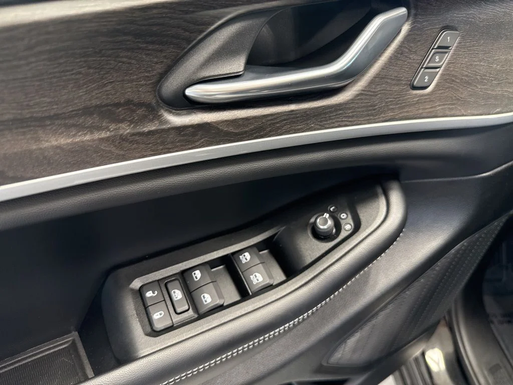 Used 2025 Black Jeep Limited image 14