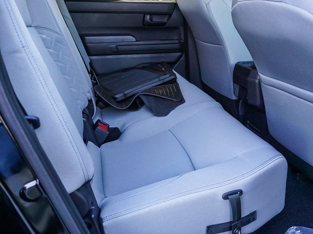 2026 Toyota Tacoma SR5 - Photo 11
