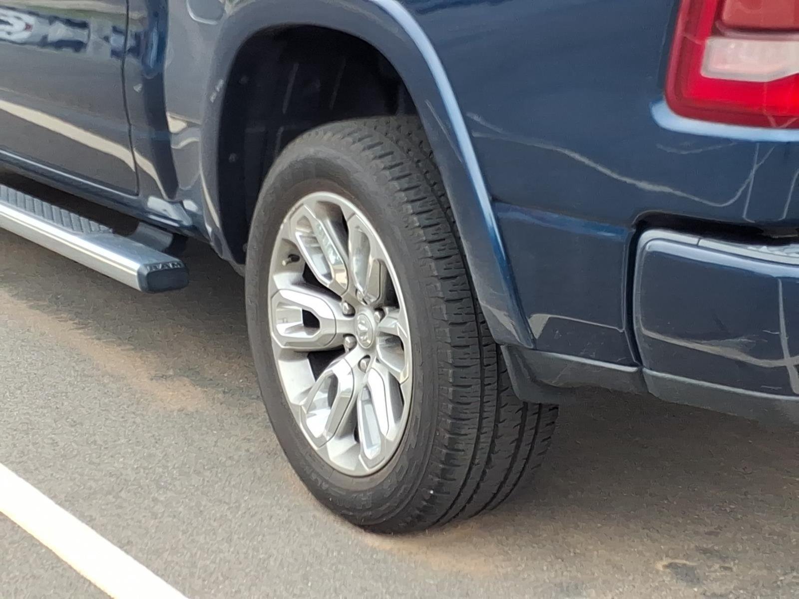 Used 2021 Patriot Blue Pearlcoat Ram Laramie image 15