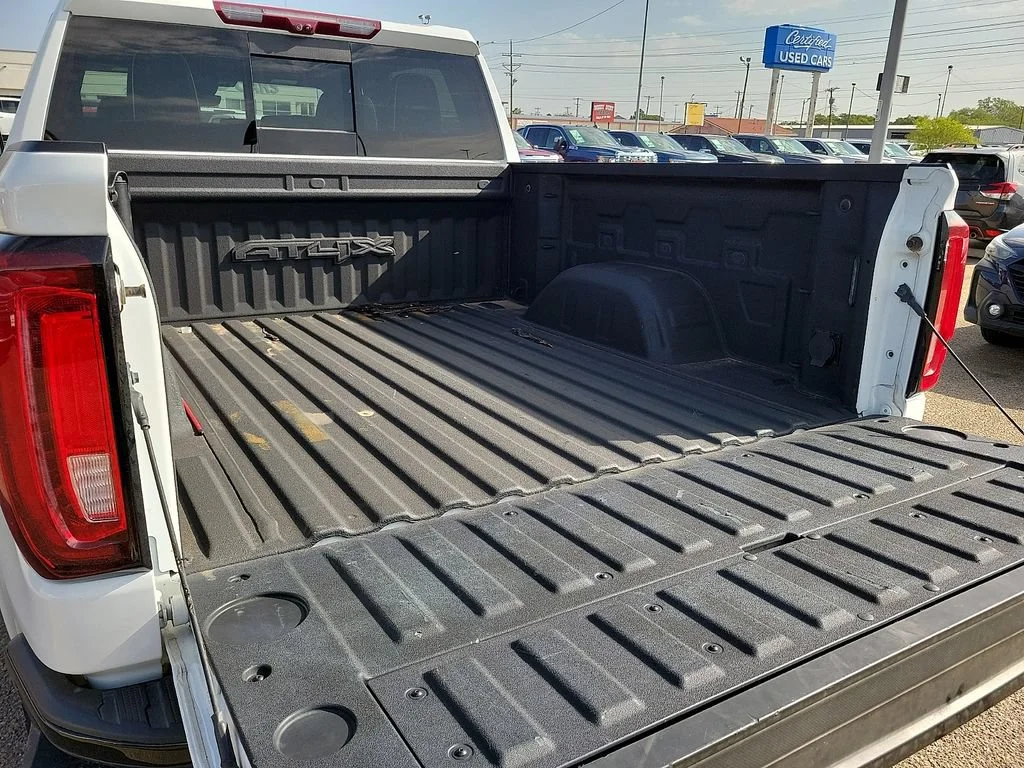 Used 2023 SUMMIT WHITE GMC AT4X image 15