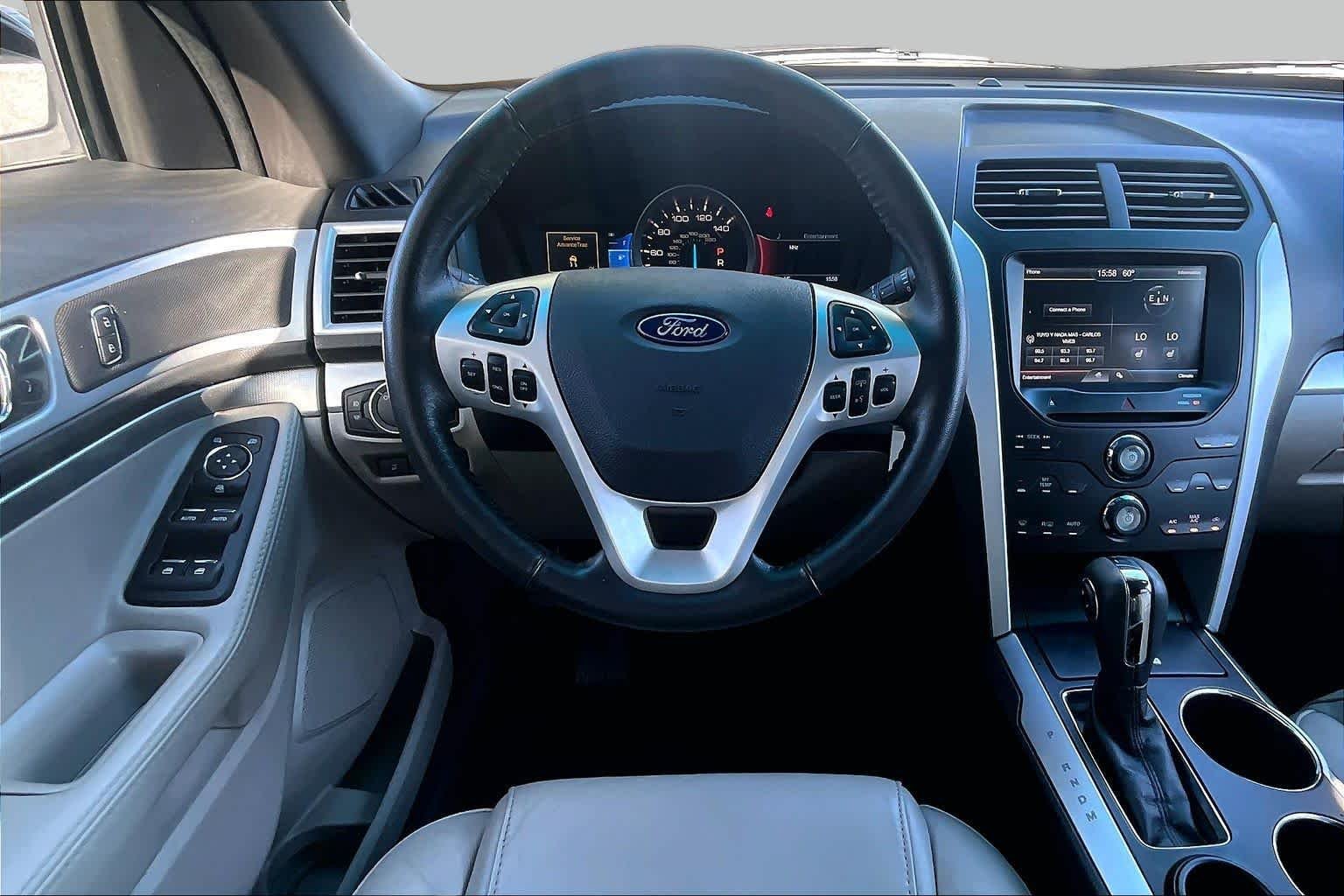 Used 2012 White Suede Ford XLT image 5