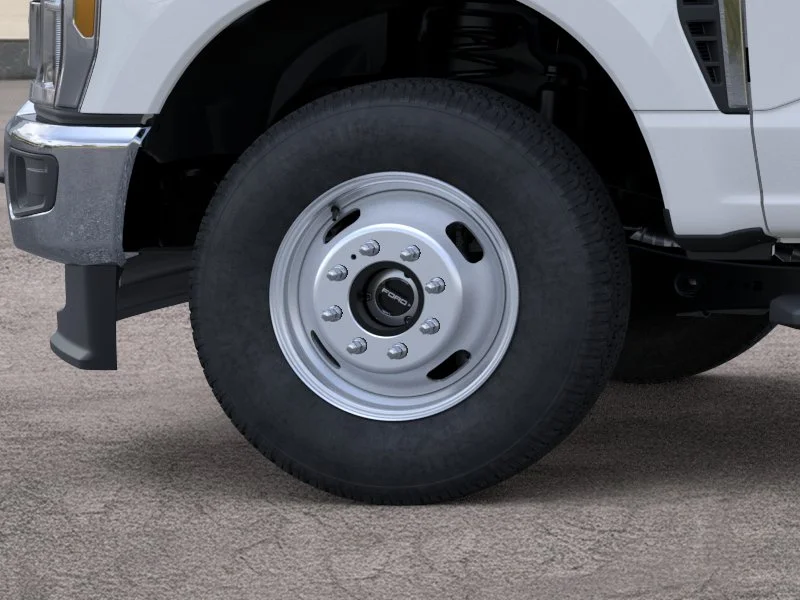 New 2026 Oxford White Ford F-350® XL image 19