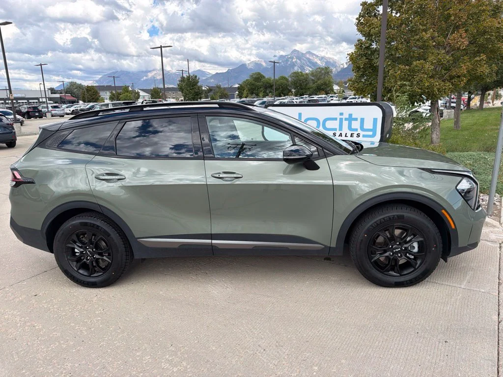 Used 2023 Green Kia X-Pro image 8