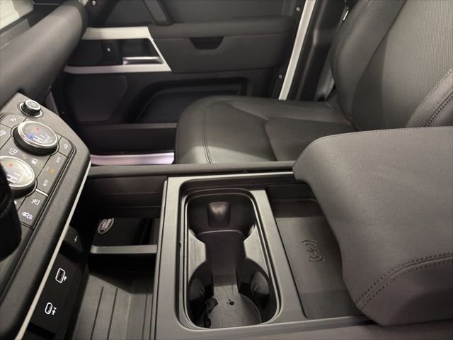 2023 Land Rover Defender S - Photo 35