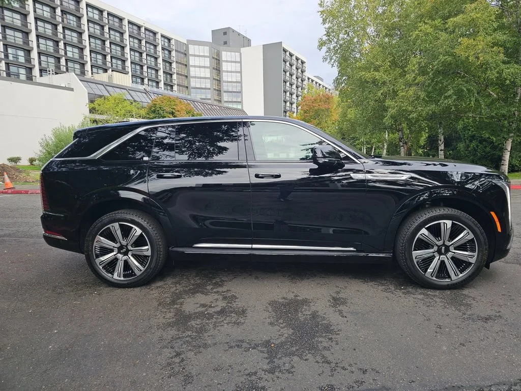 2026 Cadillac Escalade IQ Luxury - Photo 7