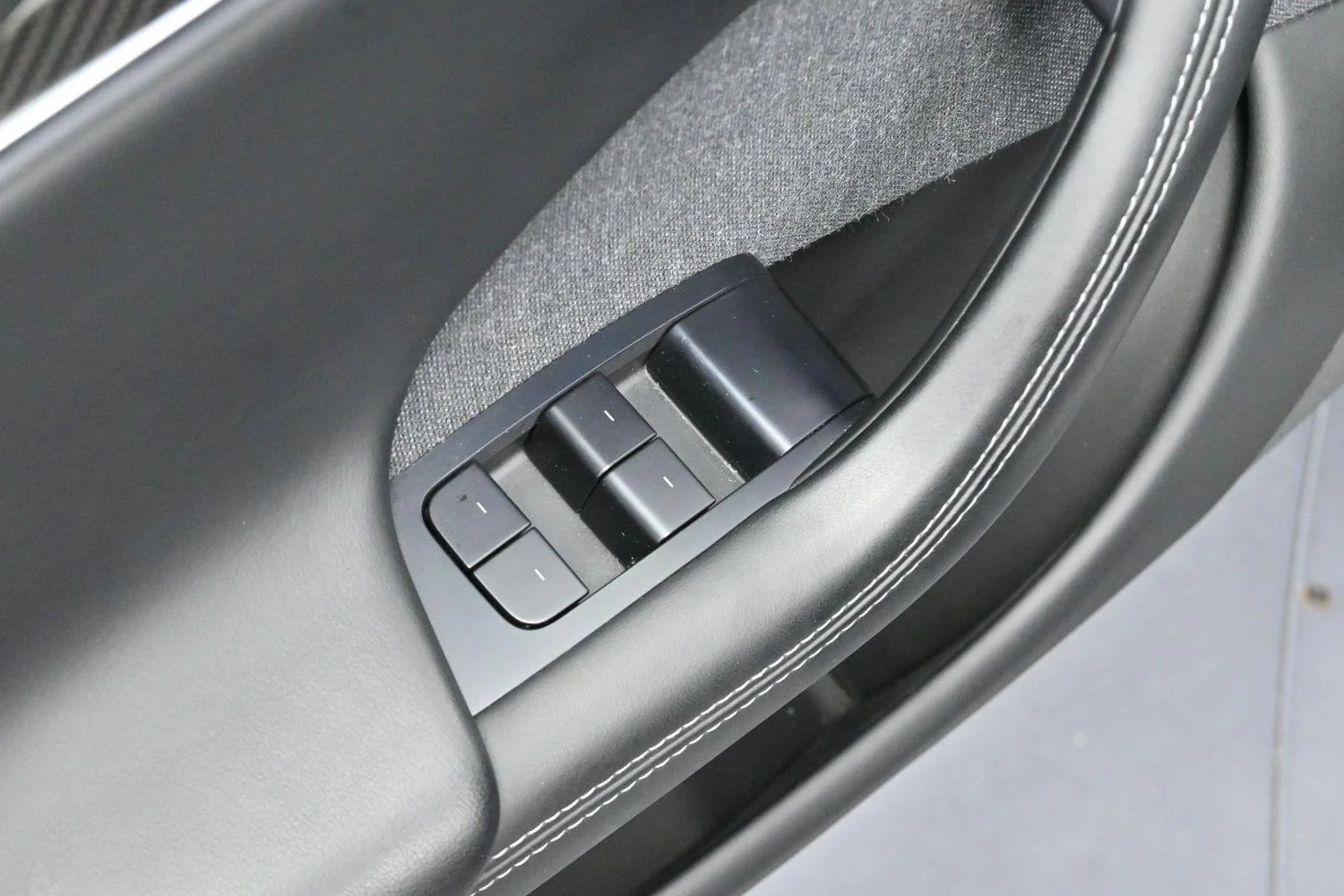 Used 2021 Black Tesla Plaid image 10