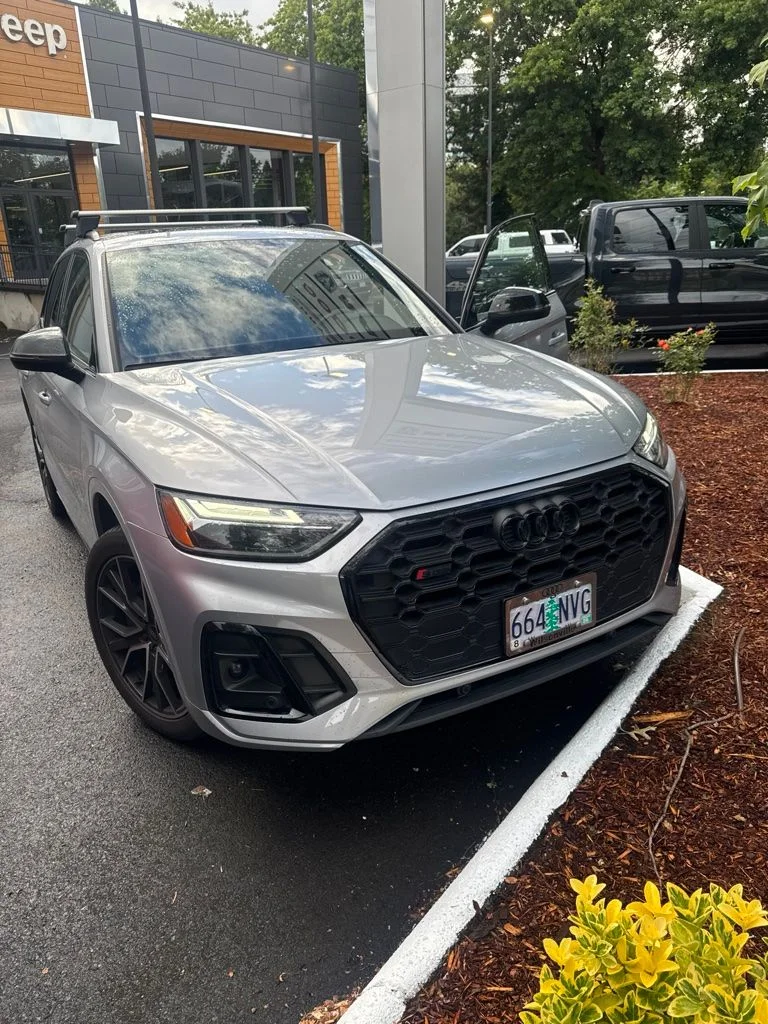 Used 2022  Audi Premium Plus image 2