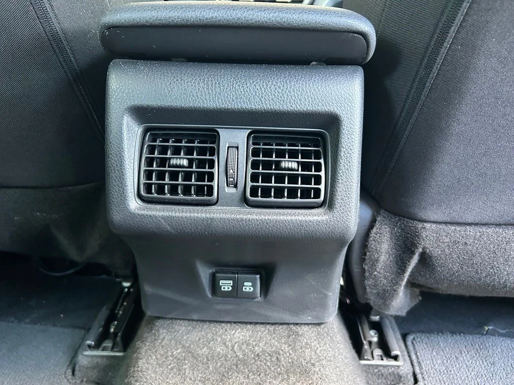Used 2025 White Toyota LE image 27