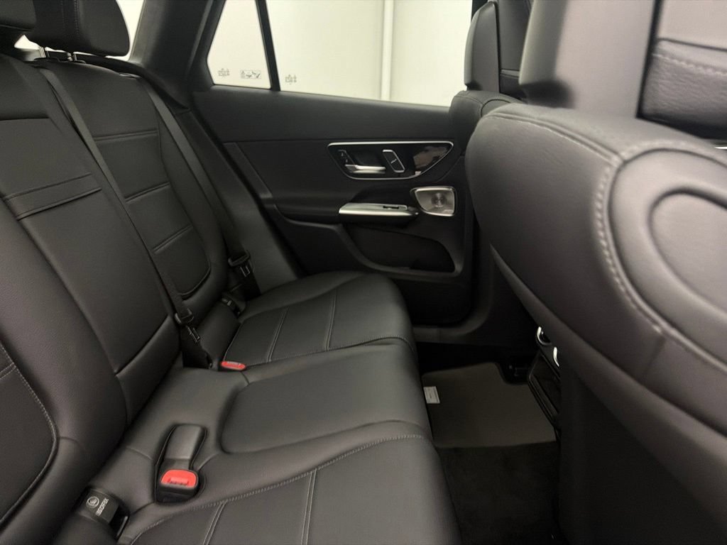 New 2027 Polar White Mercedes-Benz GLC 300 image 58