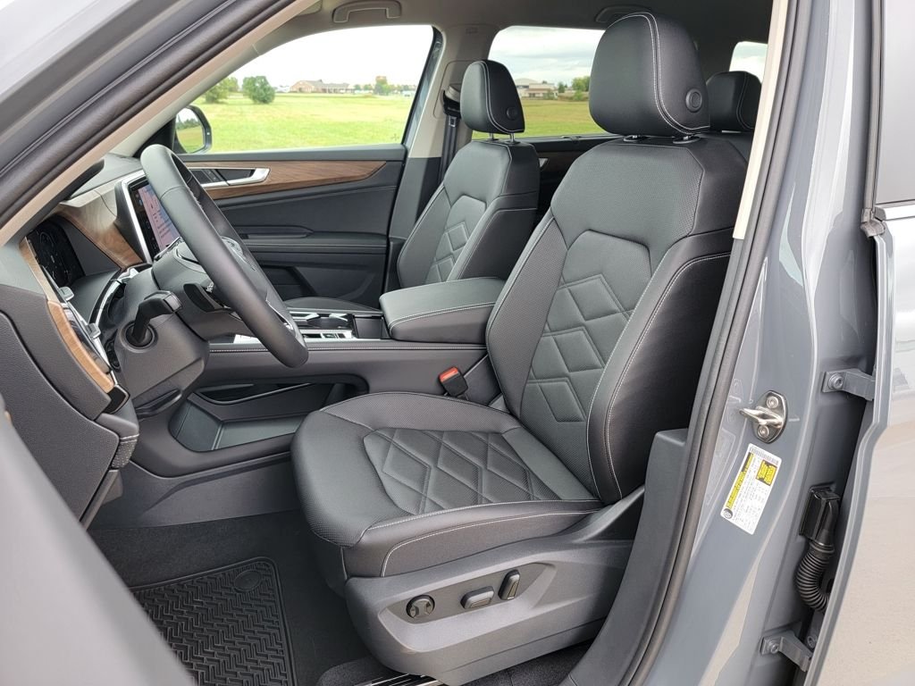 2026 Volkswagen Atlas SE w/Tech - Photo 29