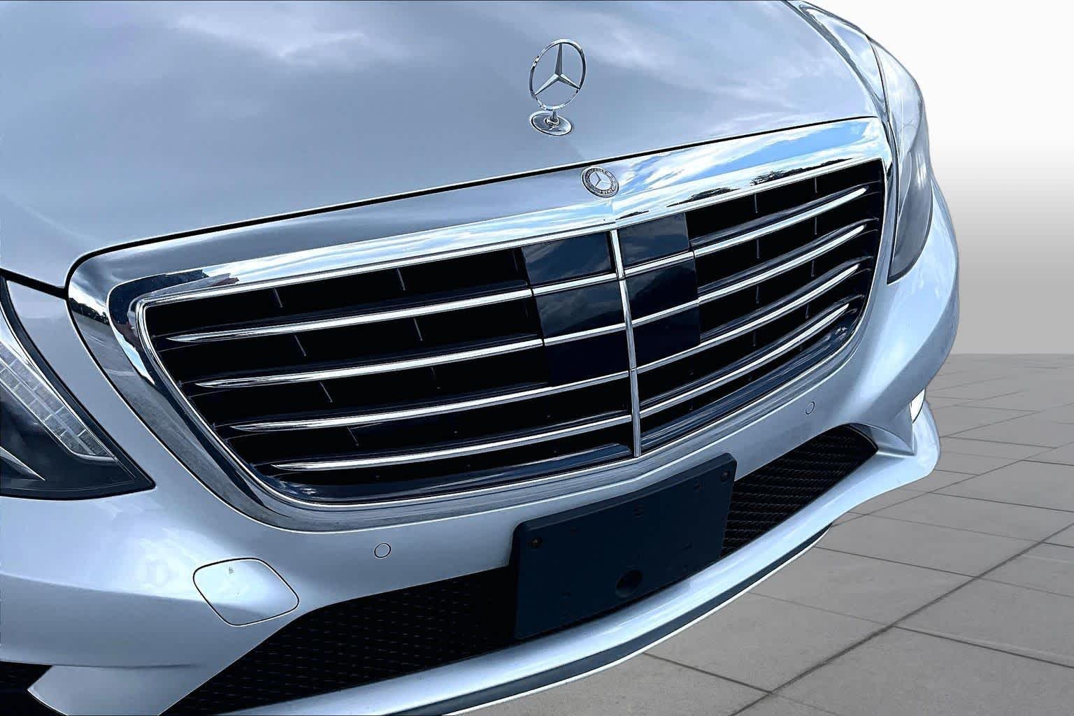 Used 2016 Iridium Silver Metallic Mercedes-Benz S 550 image 29