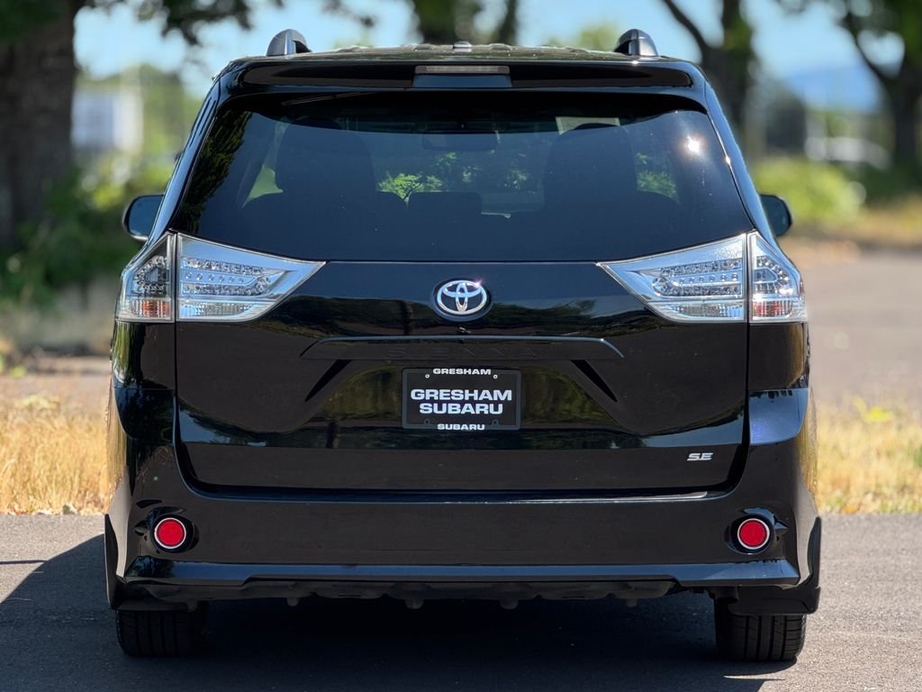 Used 2016 Midnight Black Metallic Toyota SE Premium image 6