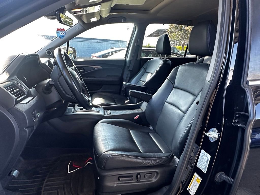 Used 2022 Black Honda Special Edition image 18