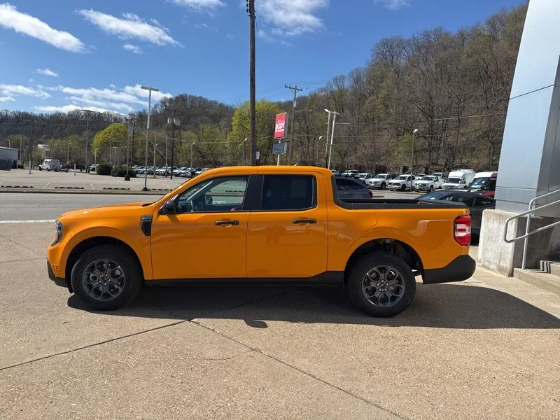 New 2026 Orange Fury Metallic Tri-Coat Ford XLT image 4