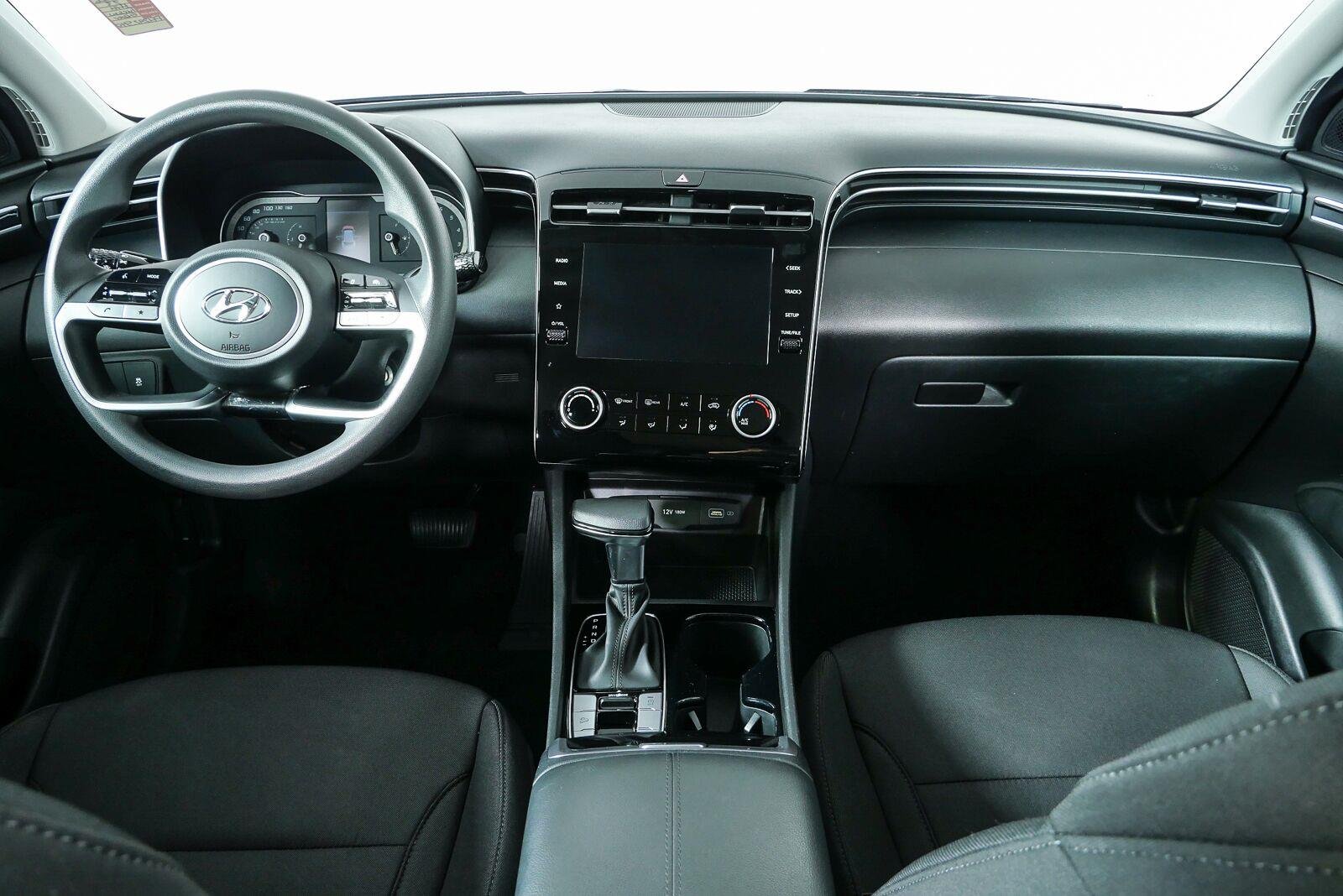 Used 2023 Portofino Gray Hyundai SE image 17