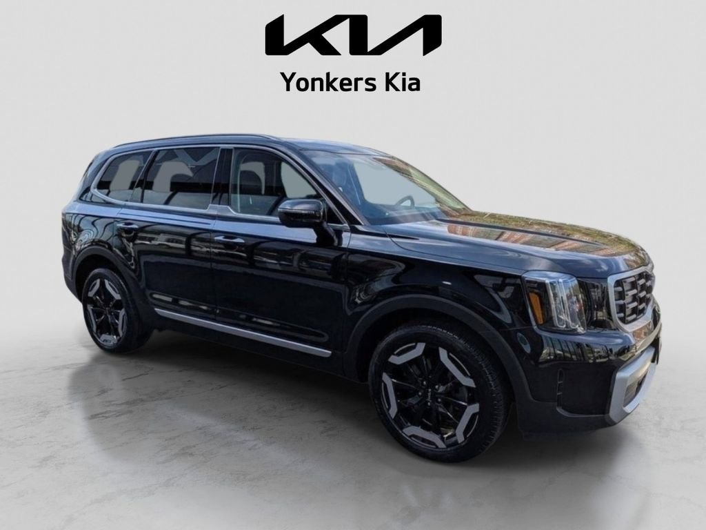 Used 2024 Black Kia S image 5