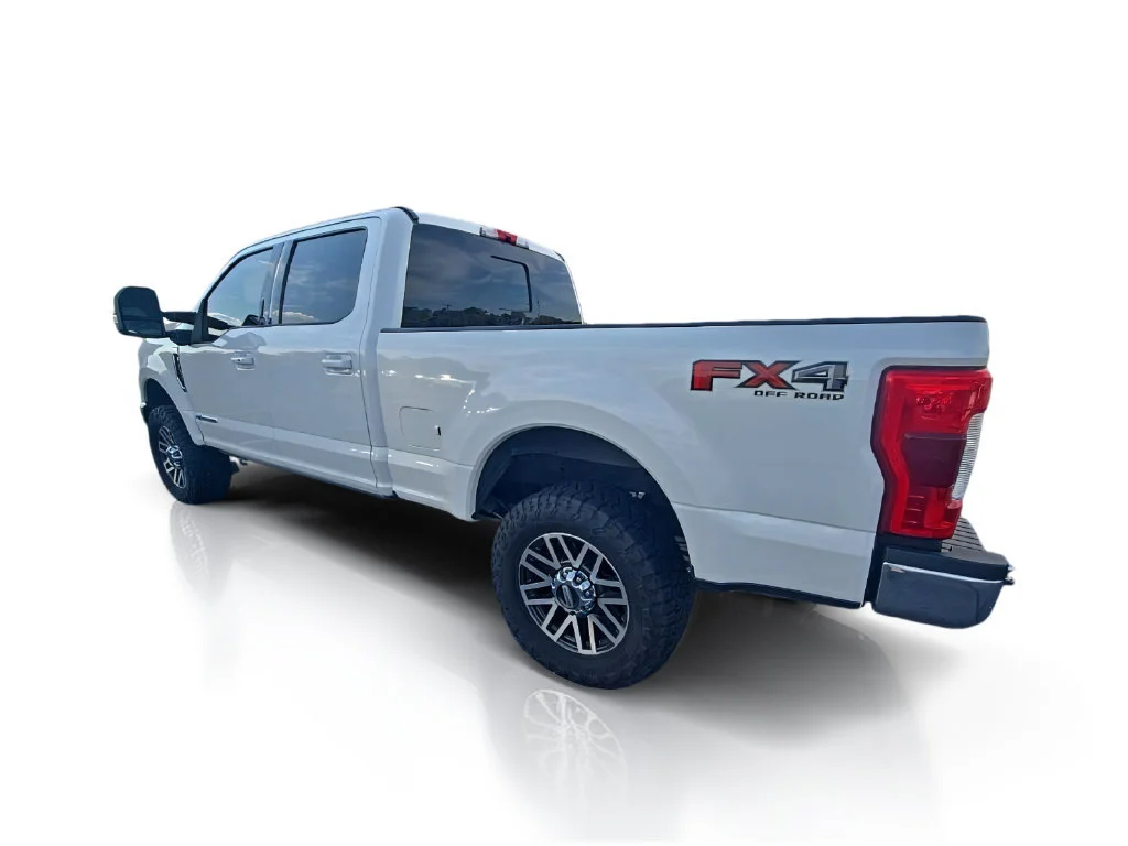 Used 2019 White Platinum Me Ford XL image 15