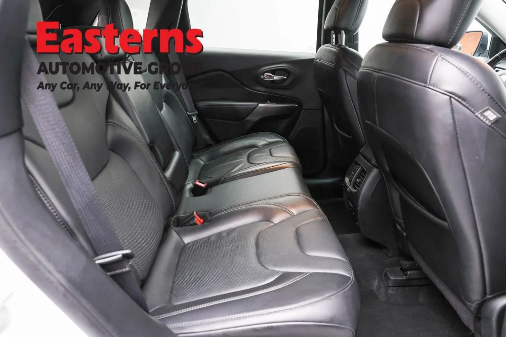Used 2020 White Jeep Limited image 25
