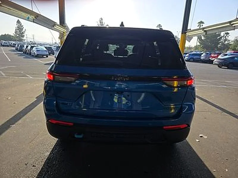 Used 2023 Blue Jeep Trailhawk 4xe image 5