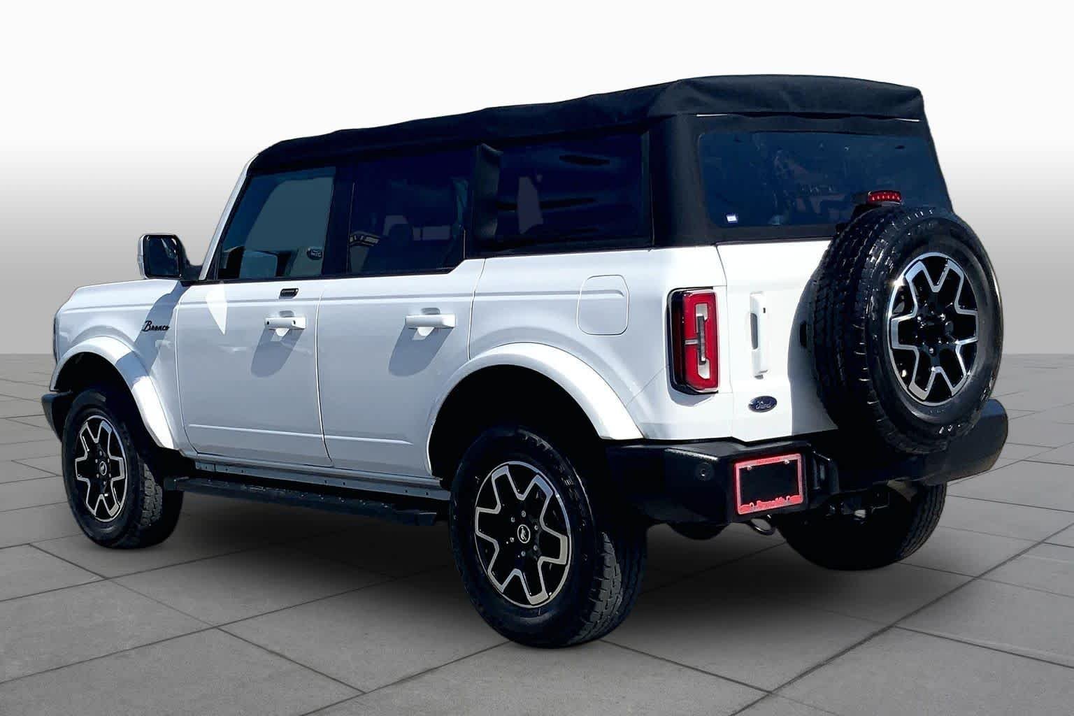 Certified Used 2021 Oxford White Ford Outer Banks image 12