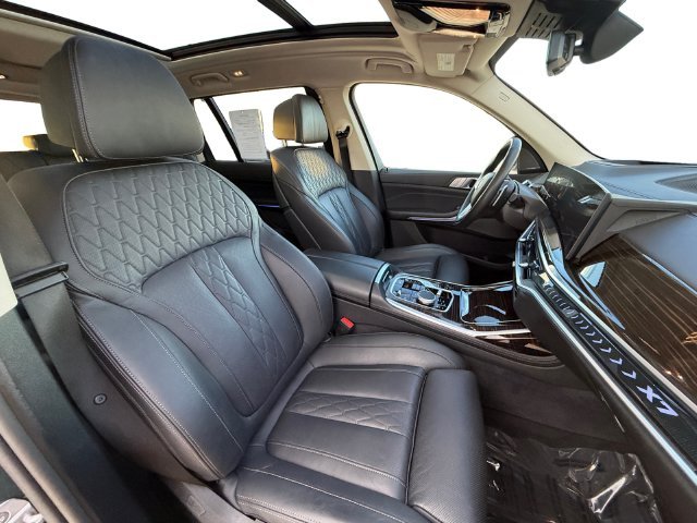 Used 2026 Blue BMW xDrive40i image 16