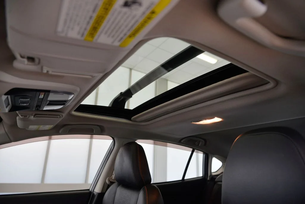 Used 2020 Silver Subaru Limited image 27