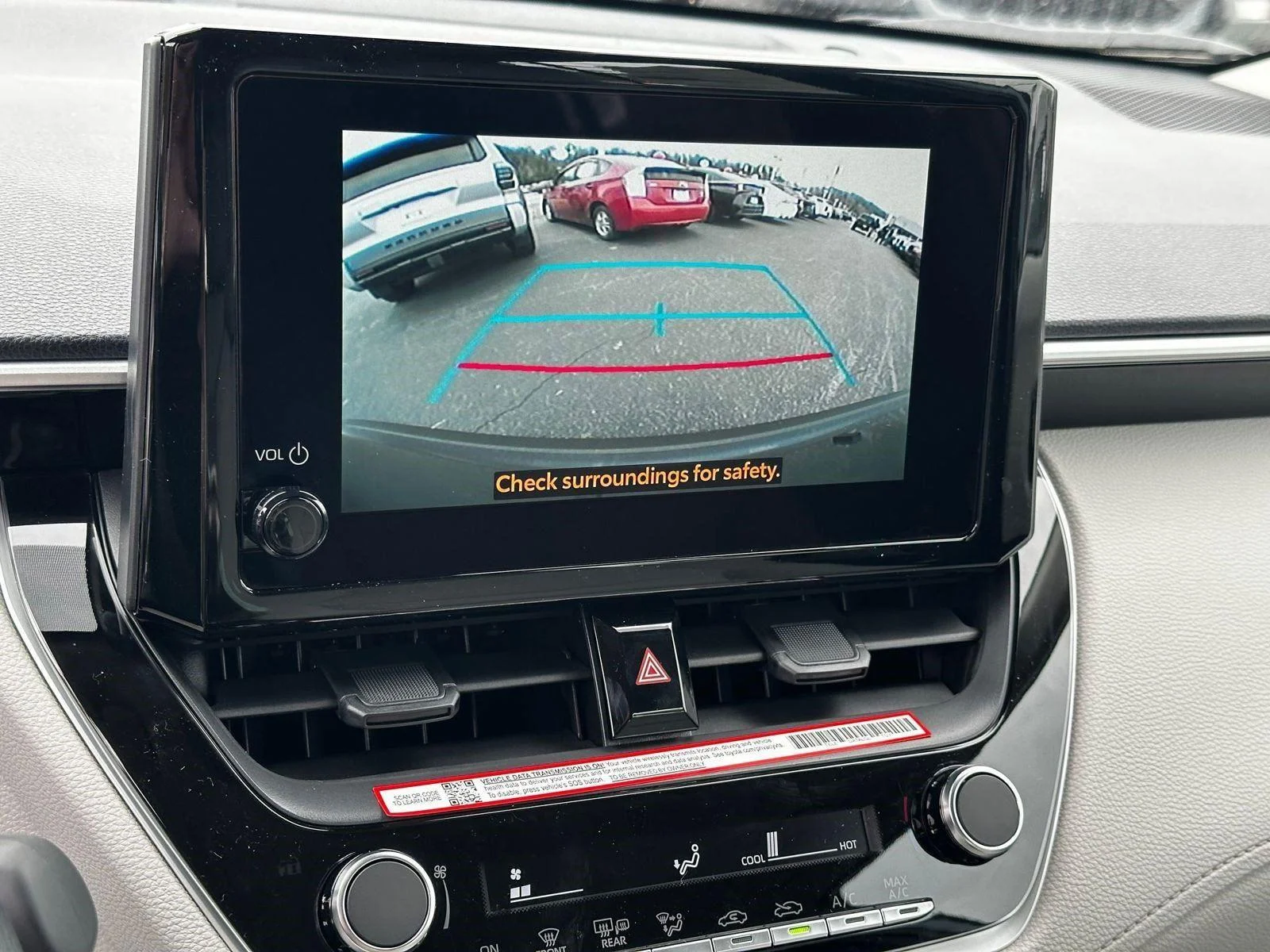 2025 Toyota Corolla Cross L - Photo 20