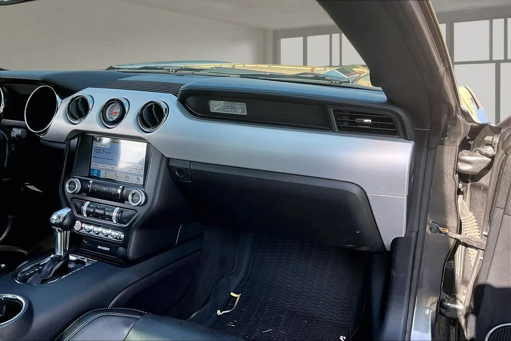 Used 2016 Gray Ford GT Premium image 21