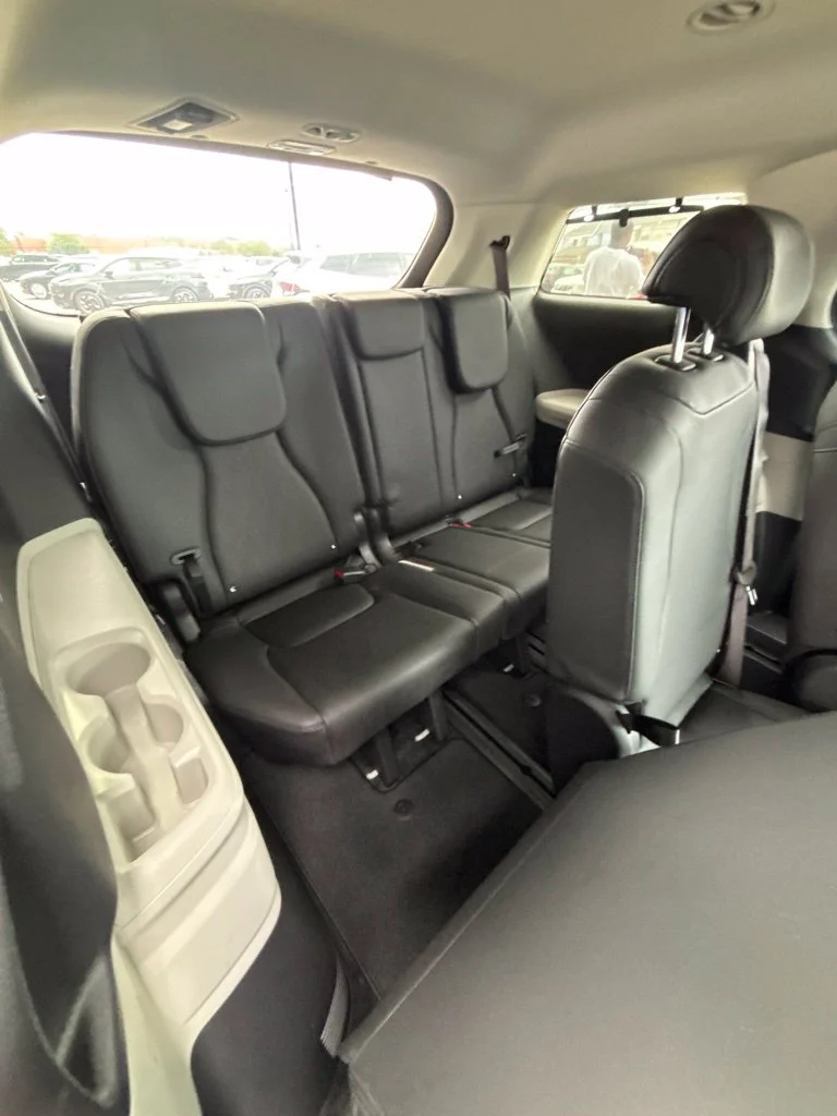 Used 2024 White Kia EX image 22