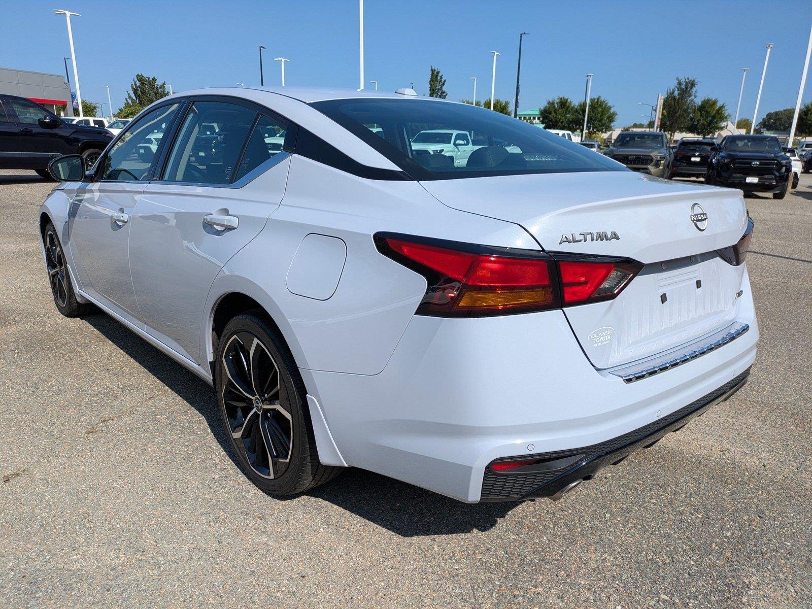 Used 2023 Gray Sky Pearl Nissan 2.5 SR image 6