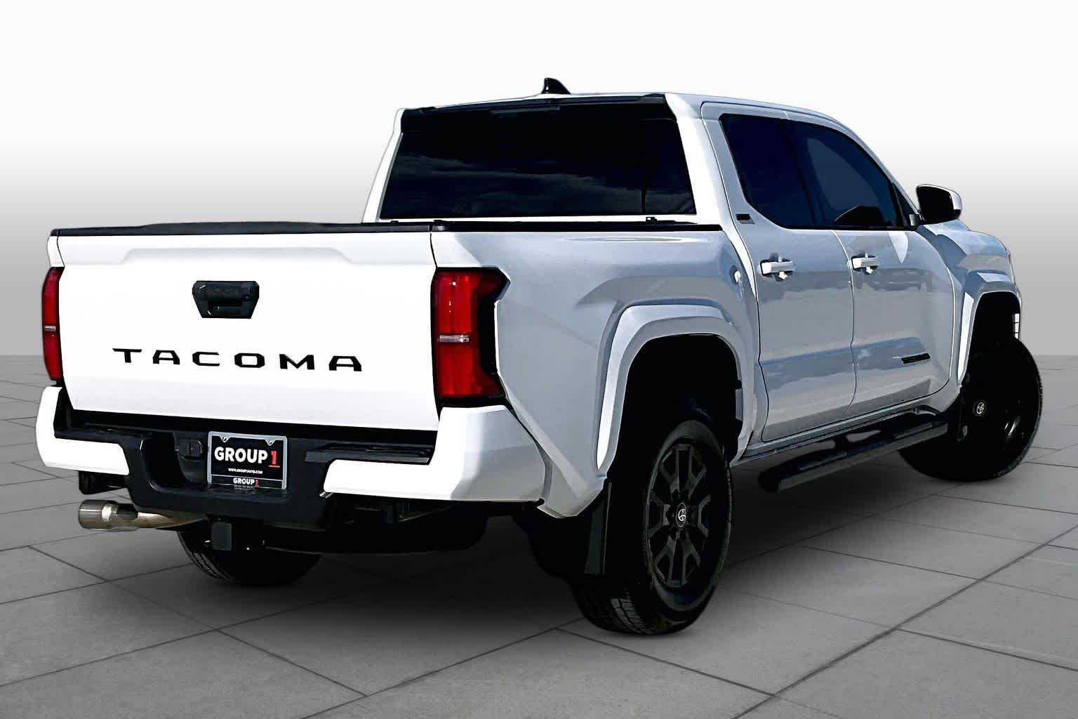 Used 2024 Ice Cap Toyota SR5 image 12