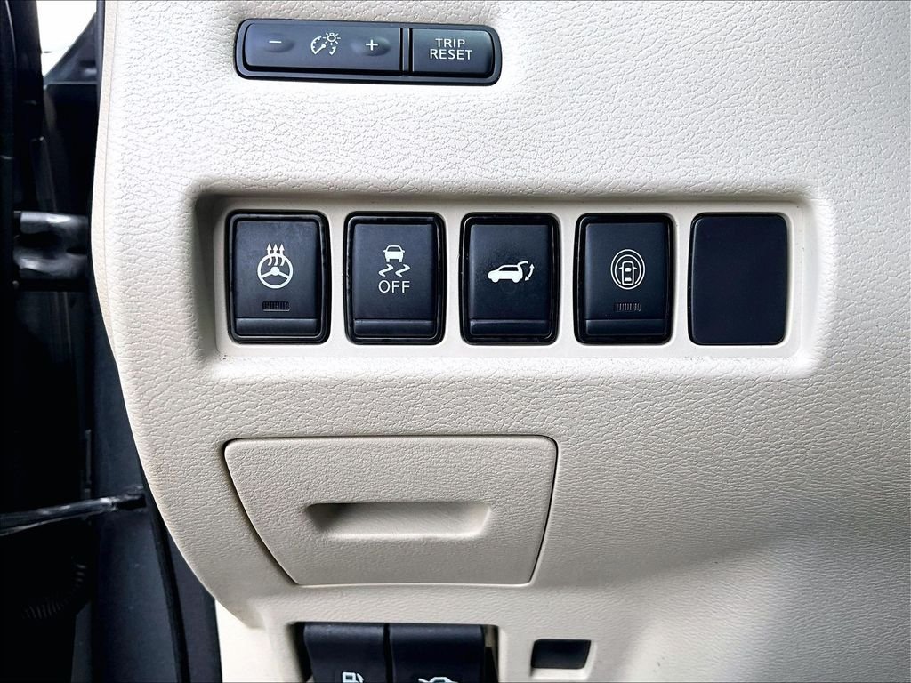 Certified Used 2023 Gray Nissan Platinum image 27