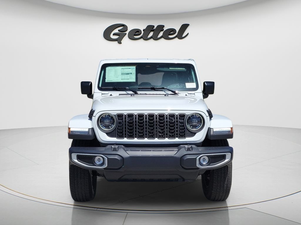New 2026 Bright White Clear-Coat Exterior Paint Jeep Sahara image 2