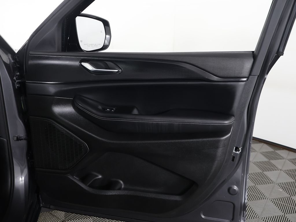 Used 2024 Gray Jeep Altitude X image 23