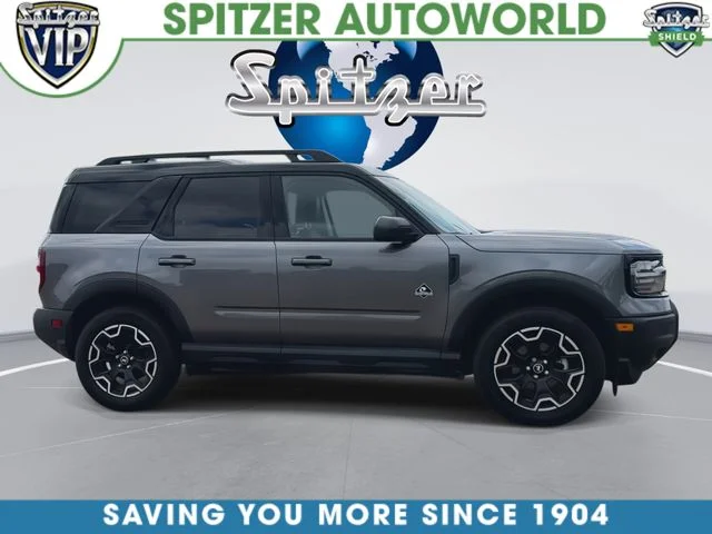 Certified Used 2025 Gray Ford Outer Banks image 10