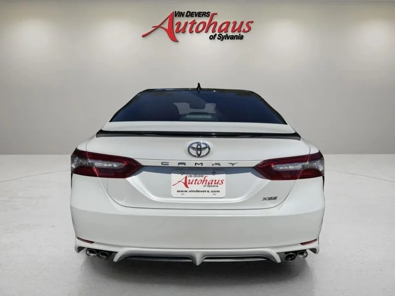 Used 2019  Toyota XSE image 6