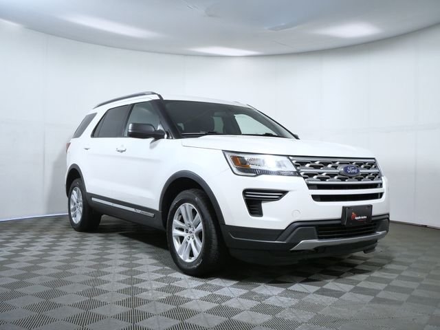 Used 2018 White Ford XLT image 1