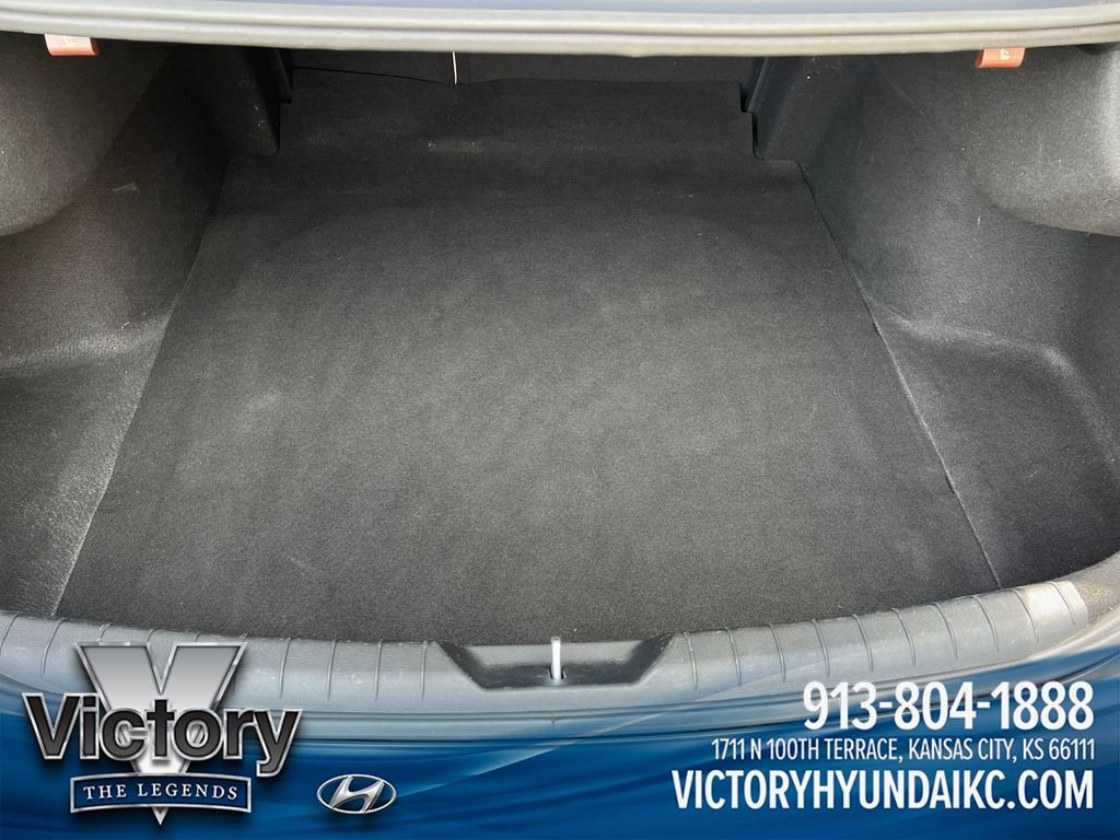 Used 2025 Gray Hyundai SEL image 23