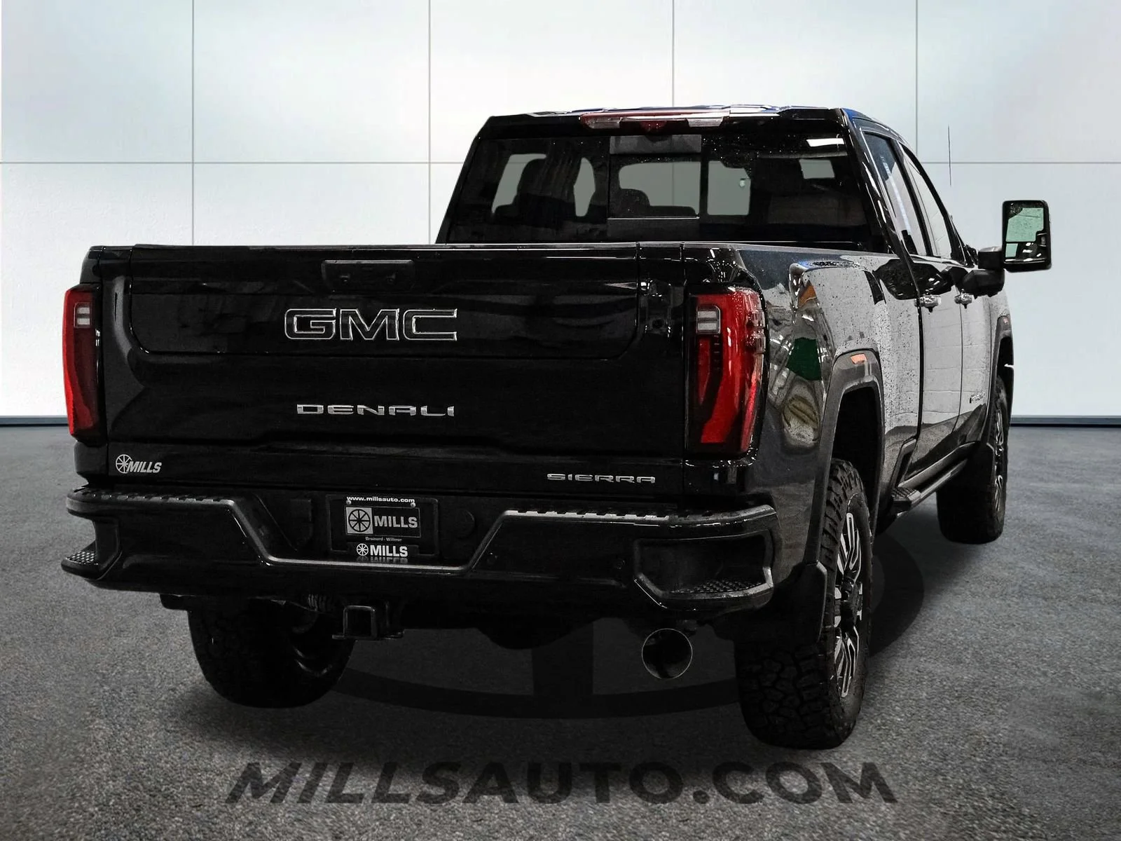 Certified Used 2025 Onyx Black GMC Denali Ultimate image 7