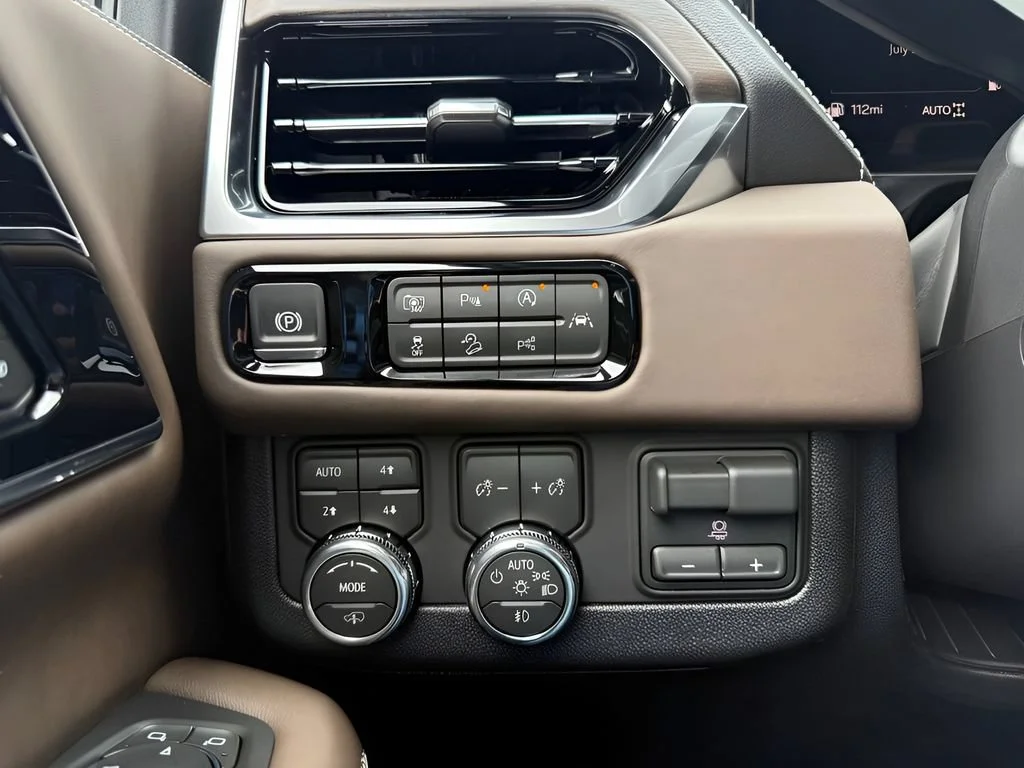 New 2026 Glacier White Tricoat GMC Denali Ultimate image 29