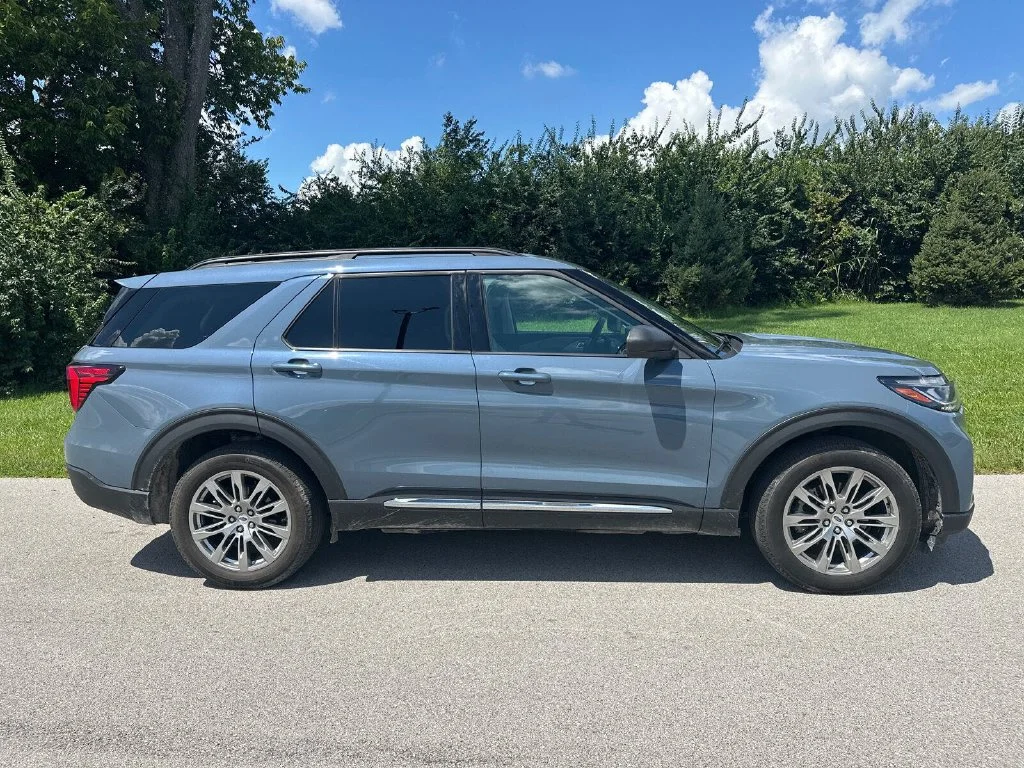 Used 2025 Blue Ford Active image 2